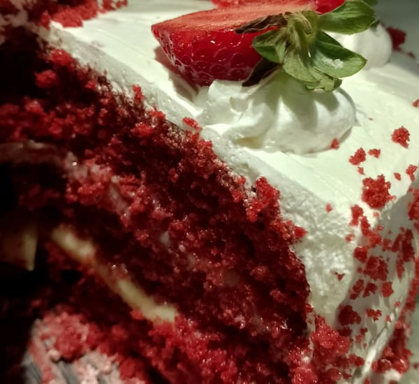 Red Velvet com Ninho e morango